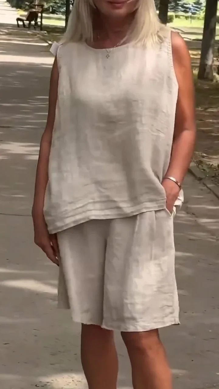 Jileana – Przewiewna Bluzka Bez Rękawów i Luźne Szorty