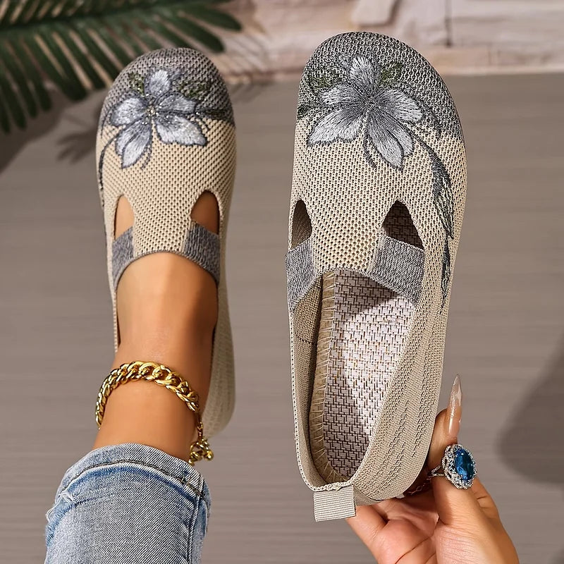 Martine – Przewiewne Dzianinowe Buty z Kwiatowym Haftem
