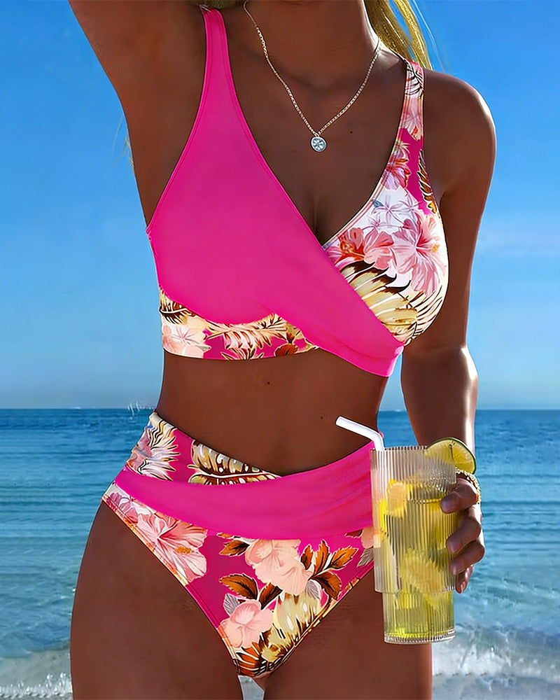 Hinari – Zestaw Bikini w Kwiatowy Wzór z Wysokim Stanem