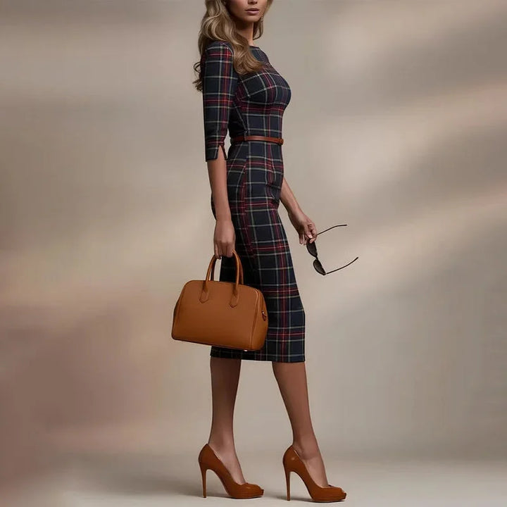 Linari – Elegancka Sukienka midi w Kratę