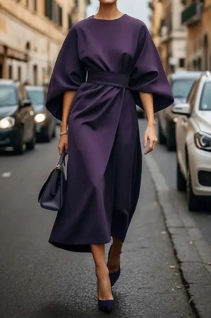 Rita - Elegancka Sukienka z Rękawkami i Paskiem
