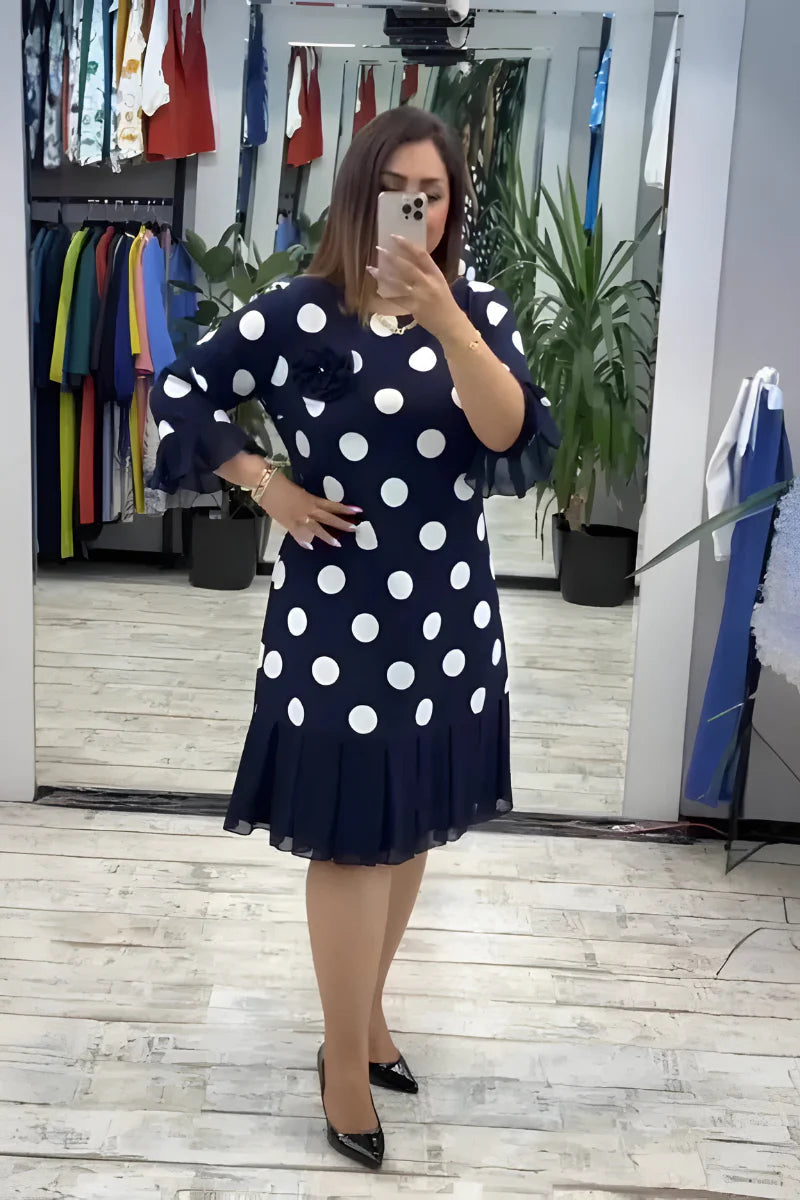 Gigi – Sukienka Midi w Groszki z Rozkloszowanymi Rękawami
