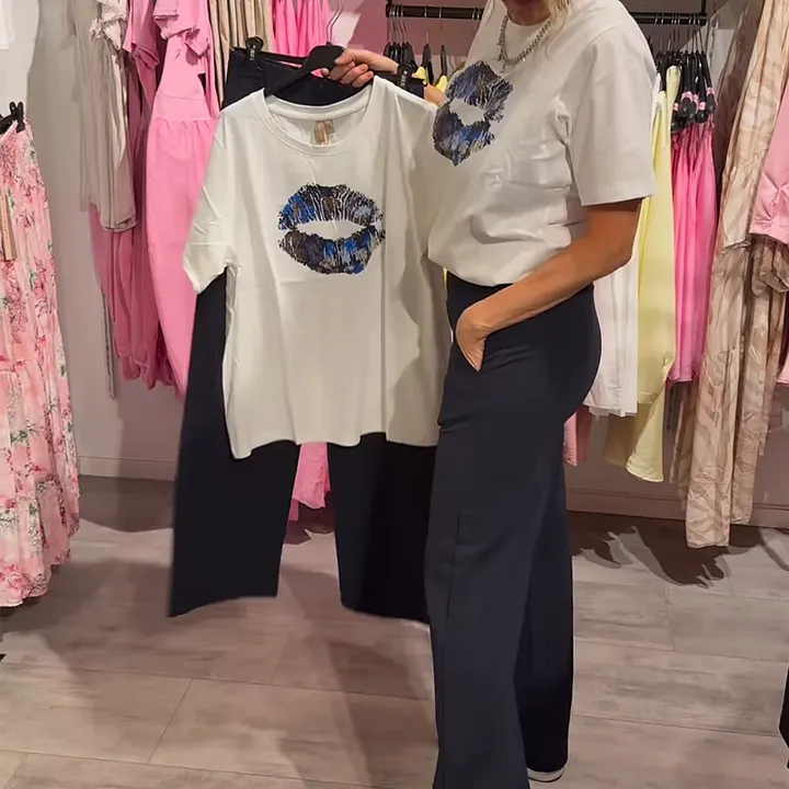 Lynnia – Zestaw z Bluzką i Spodniami w Nadruk