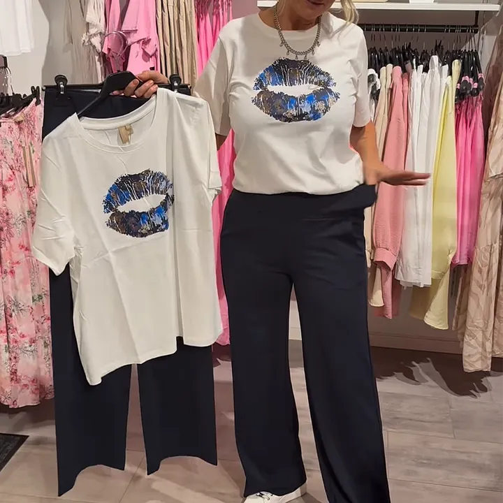 Lynnia – Zestaw z Bluzką i Spodniami w Nadruk