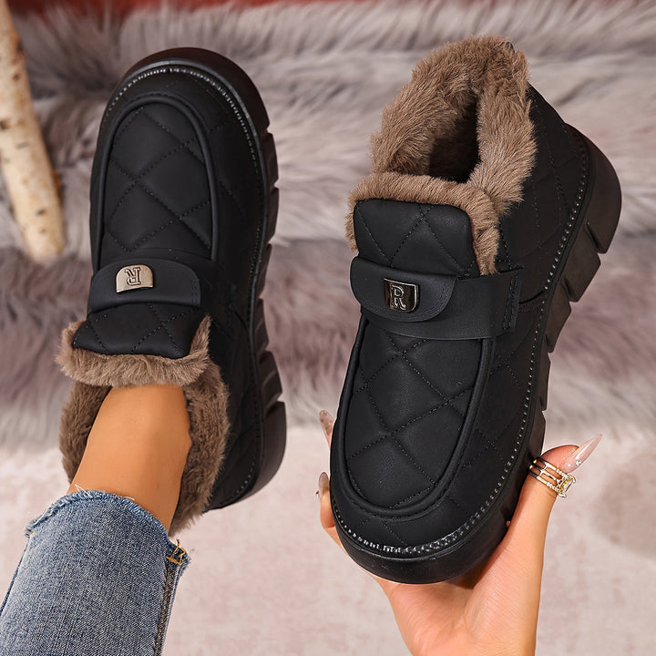 Karryna – Buty z Pikowaną Cholewką i Pluszową Wyściółką
