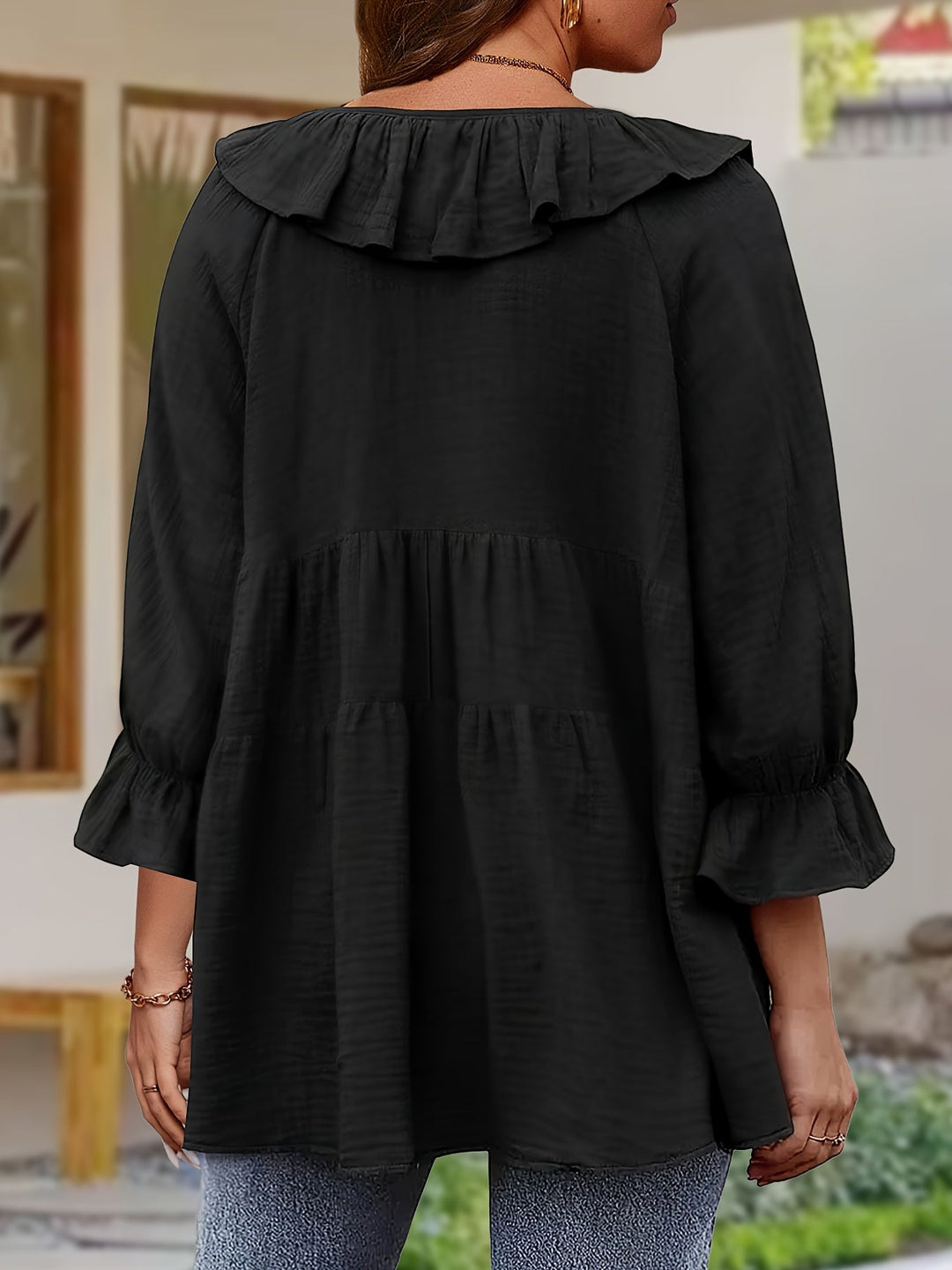 Garbine – Elegancka Bluzka z Falbaną Przy Szyi