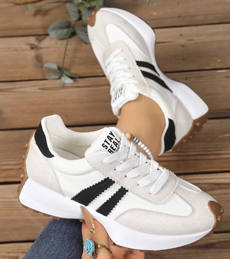 Halima – Wygodne Sneakersy Retro Sznurowane