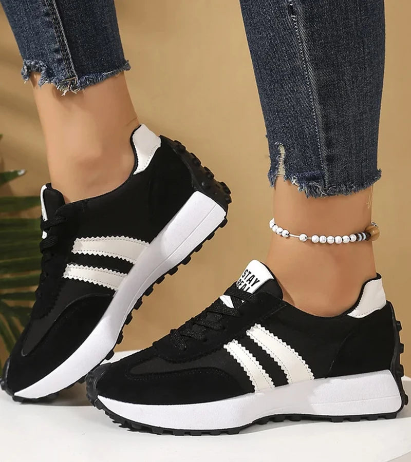 Halima – Wygodne Sneakersy Retro Sznurowane