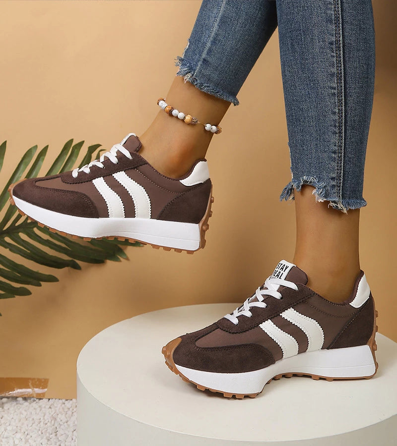 Halima – Wygodne Sneakersy Retro Sznurowane