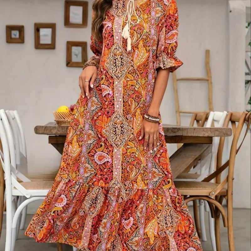 Aniy – Letnia Sukienka w Kwiaty z Dekoltem w Serek