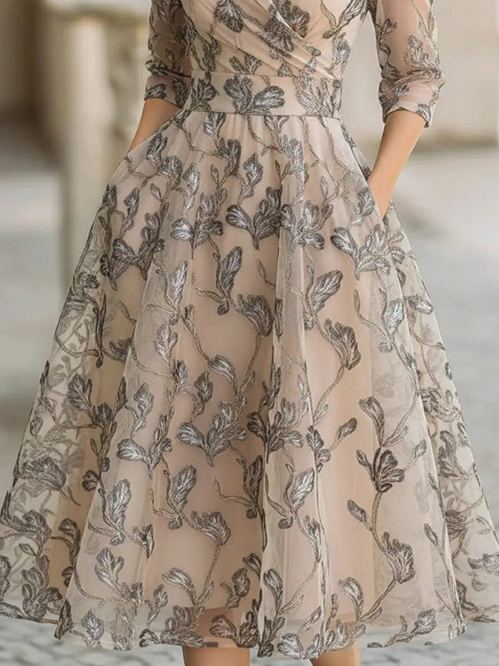 Lyanni – Klasyczna Elegancka Sukienka Maxi