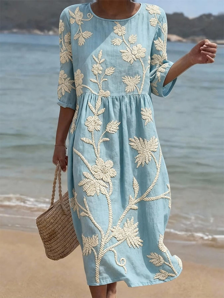 Kleopatra – Haftowana Sukienka w Stylu Vintage
