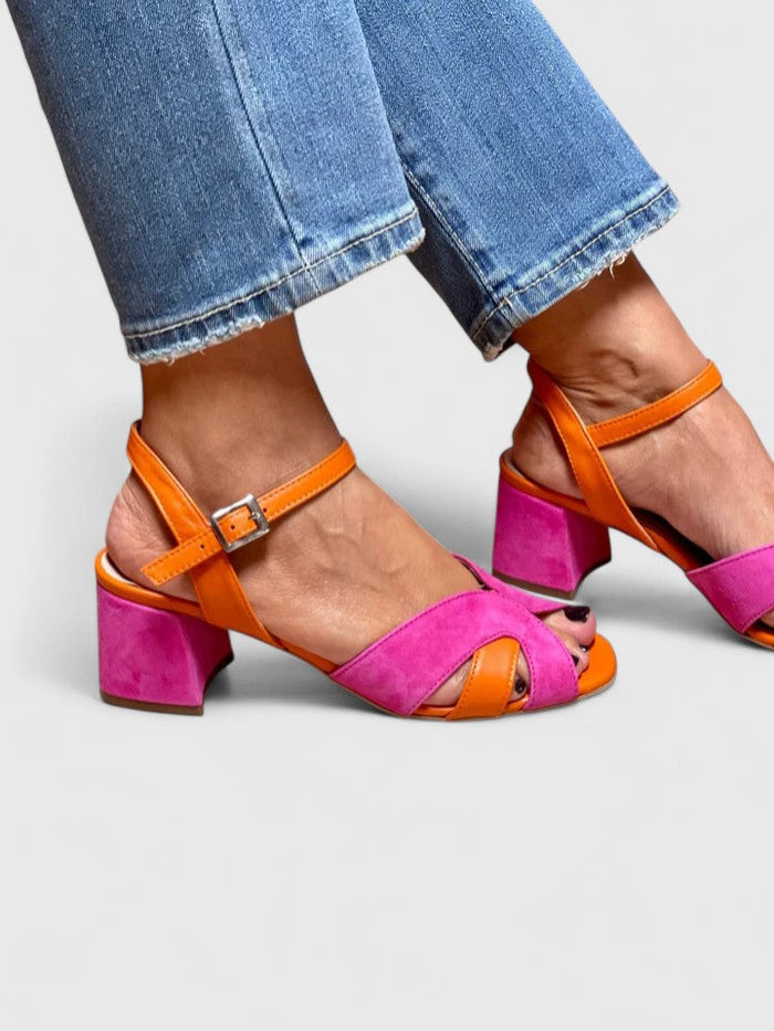 Lajana – Eleganckie Sandały z Paskiem