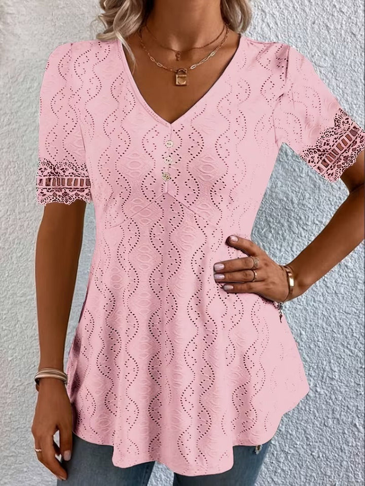 Lolytta – Koronkowa Bluzka w Stylu Patchwork