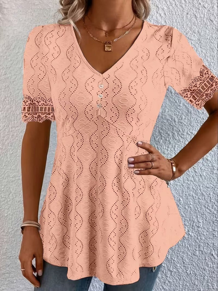 Lolytta – Koronkowa Bluzka w Stylu Patchwork