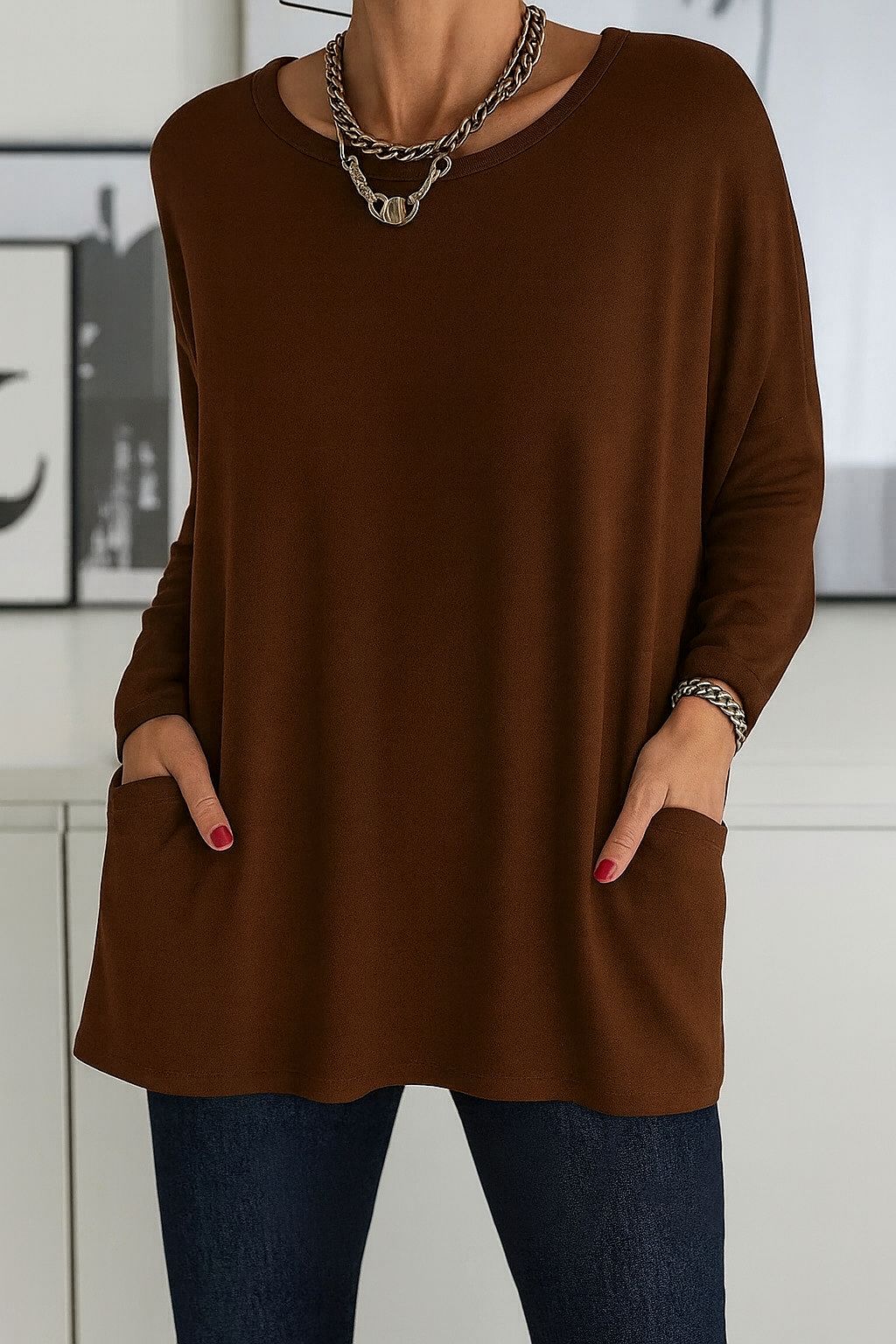 Noryn – Sweter Oversize z Okrągłym Dekoltem i Kieszeniami