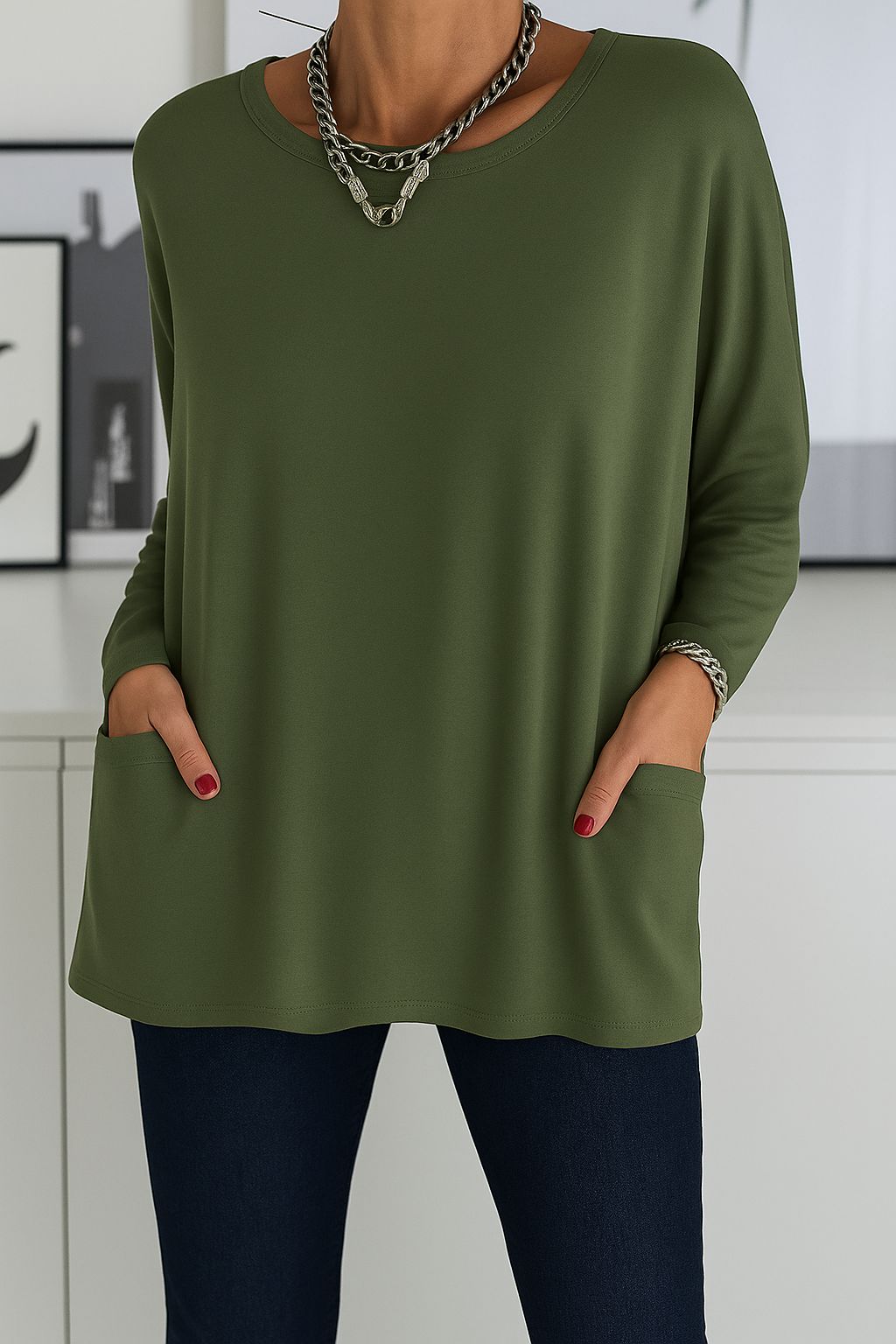 Noryn – Sweter Oversize z Okrągłym Dekoltem i Kieszeniami