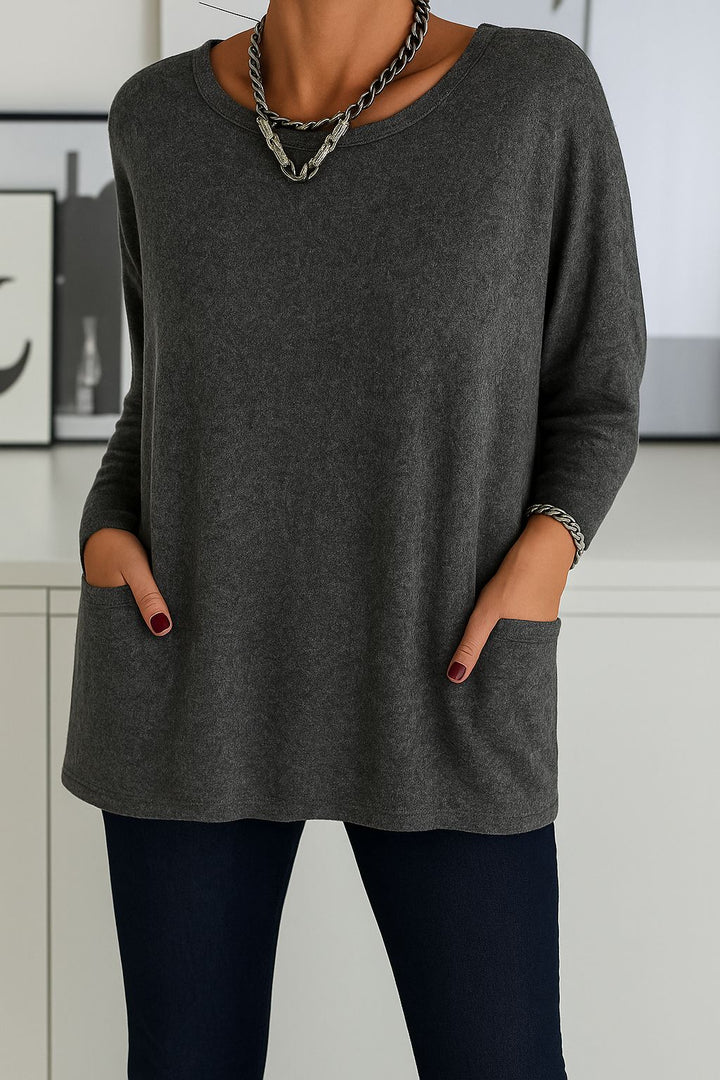 Noryn – Sweter Oversize z Okrągłym Dekoltem i Kieszeniami