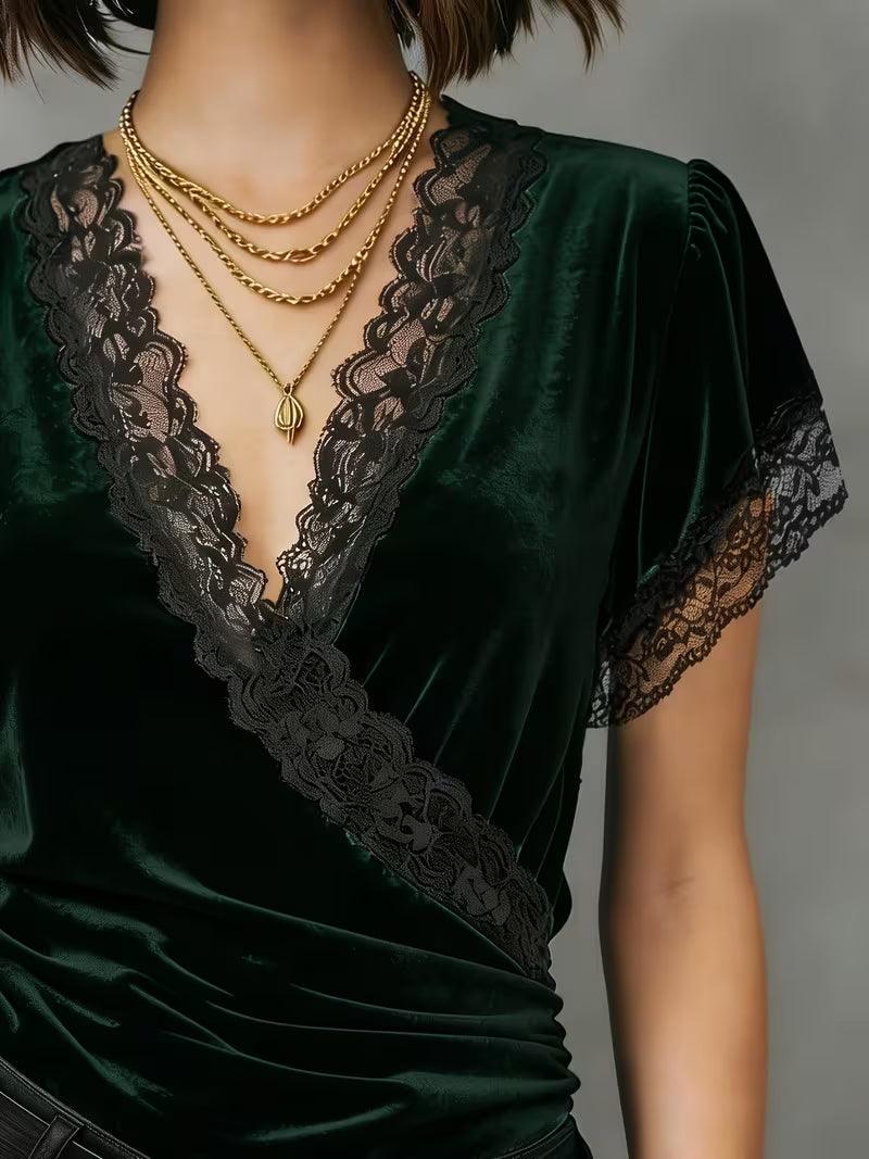 Jalisa – Bluzka z Aksamitu w Stylu Vintage z Motywem łabędzia