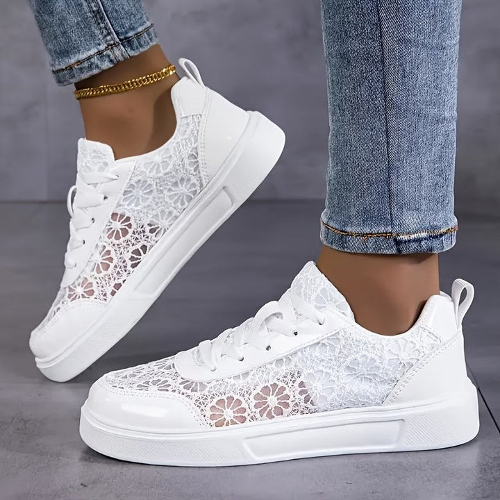 Alessa - Eleganckie Koronkowe Trampki