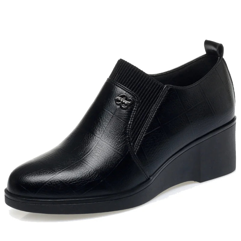 Switolina – Modne Skórzane Buty Na Koturnie