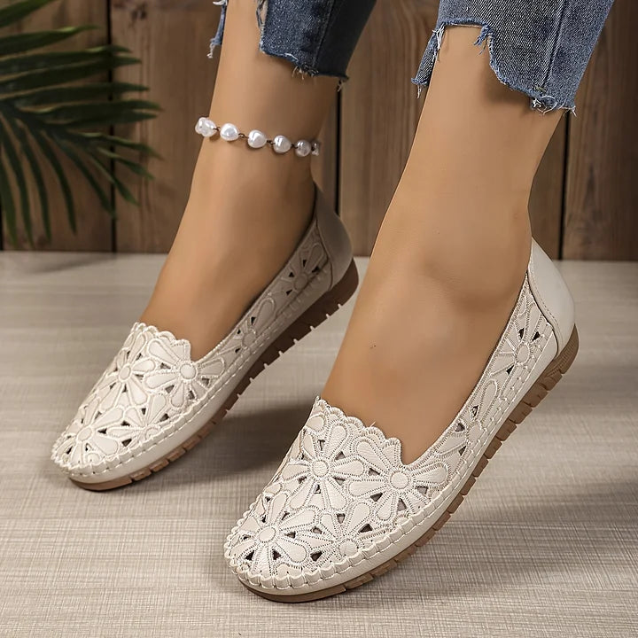 Inessa – Modne buty Ortopedyczne z Wycięciami