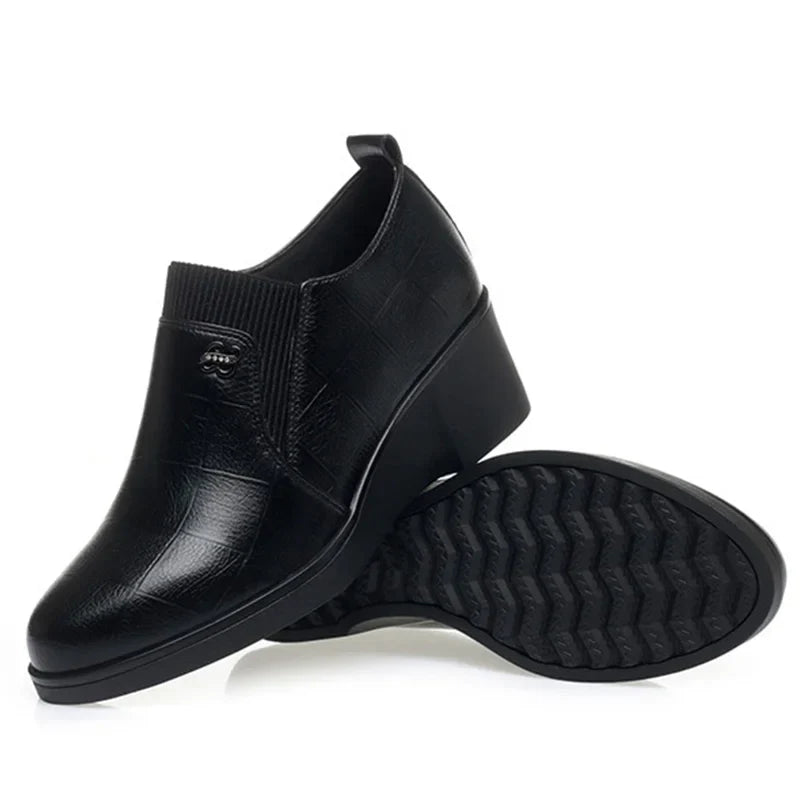 Switolina – Modne Skórzane Buty Na Koturnie