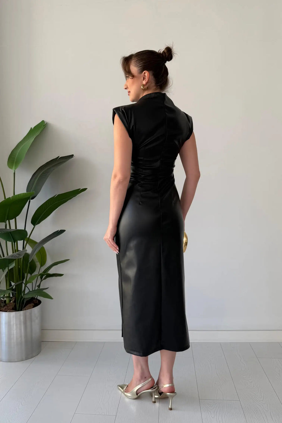 Claudine - Elegancka Sukienka Z Paskiem