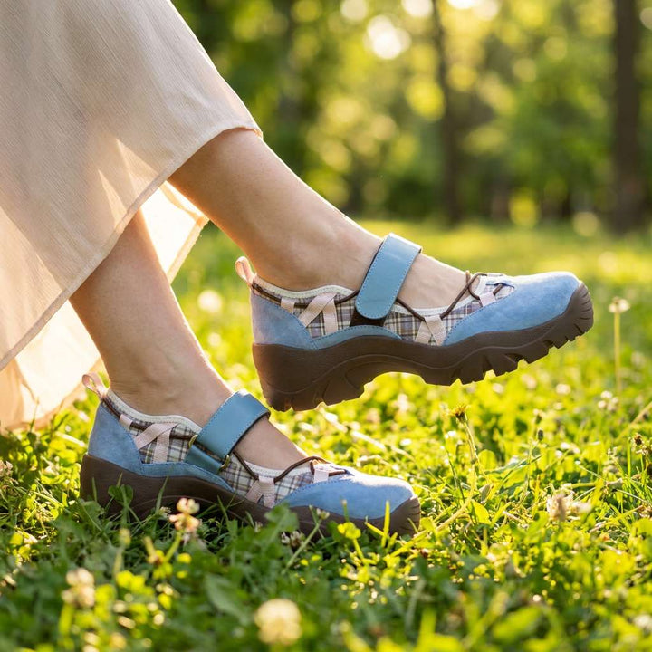 Vinilia – Masywne Trampki Z Regulowanym Paskiem