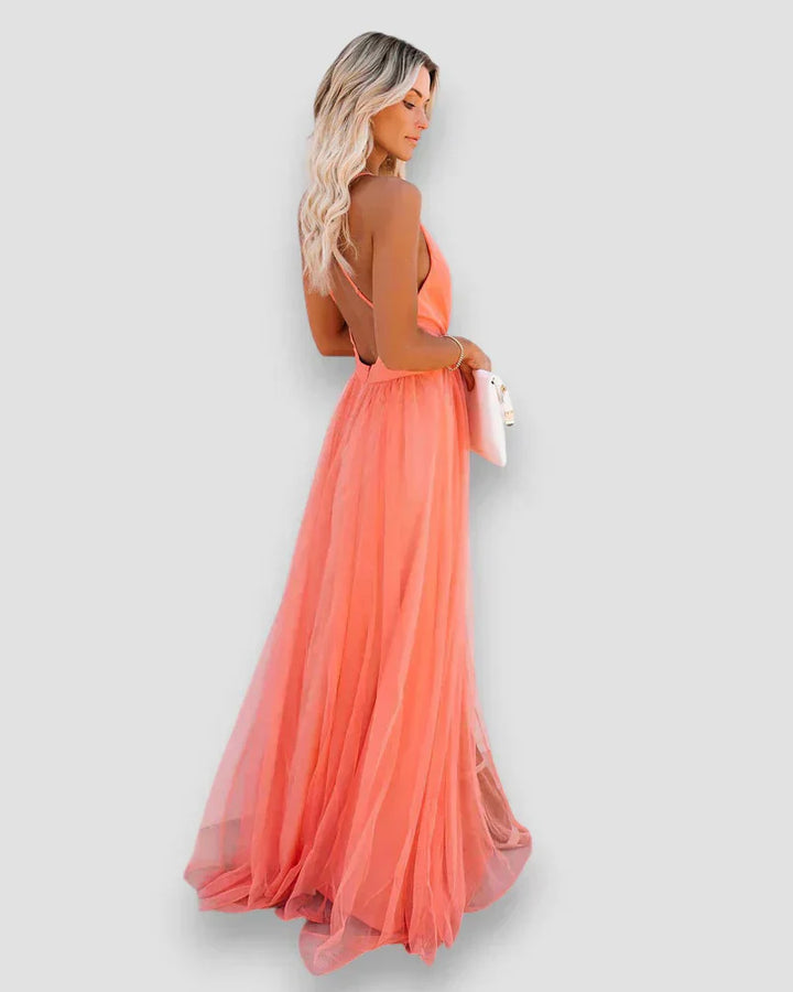 Rosita – Sukienka o Ponadczasowej Elegancji