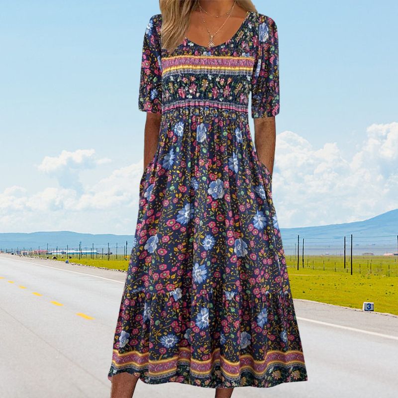 Dinara - Elegancka Sukienka z Nadrukiem w Stylu Boho