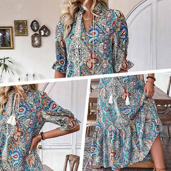 Aniy – Letnia Sukienka w Kwiaty z Dekoltem w Serek