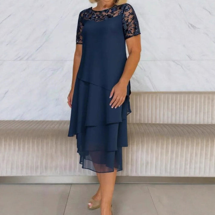 Relasha – Modna Koronkowa Sukienka