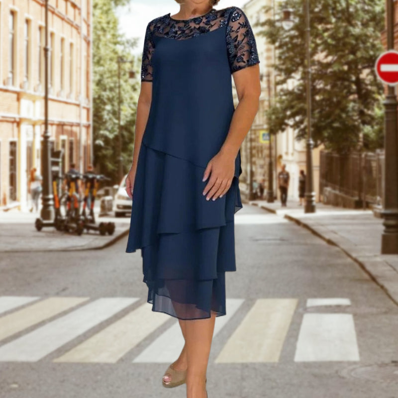 Relasha – Modna Koronkowa Sukienka