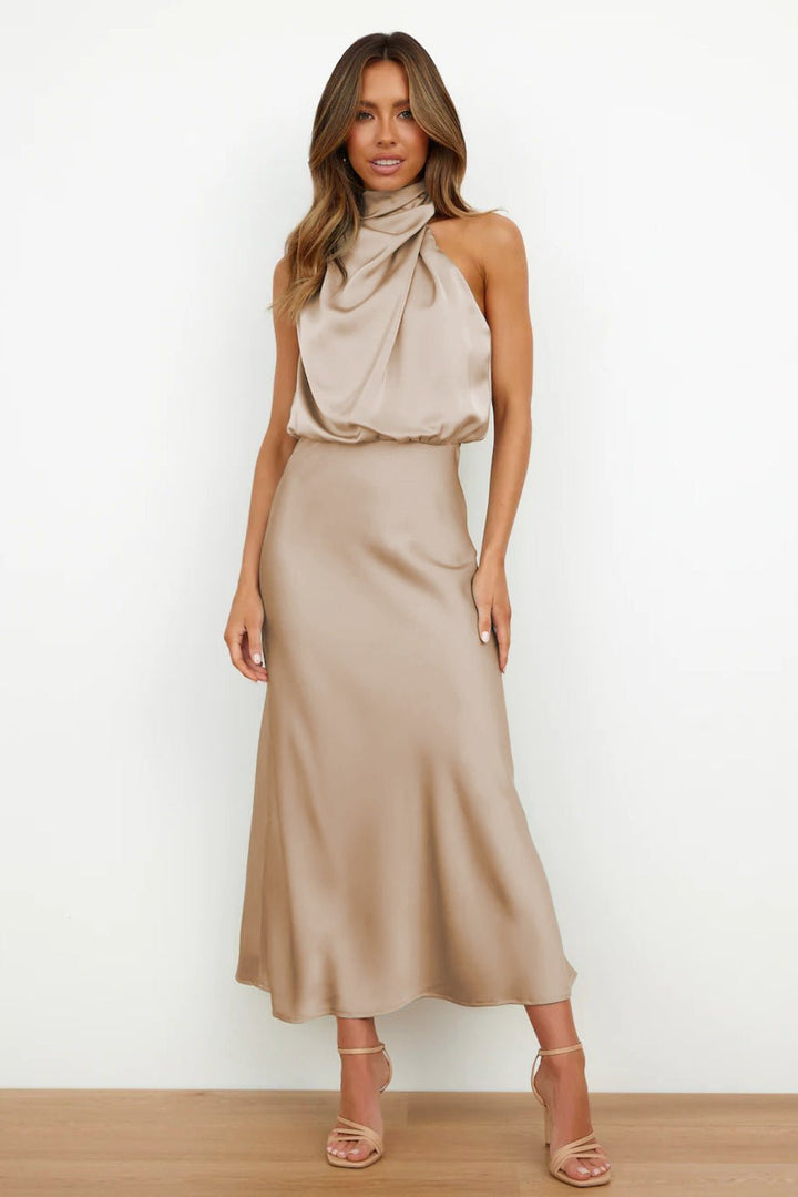 Aukje – Elegancka Satynowa Sukienka Maxi Bez Rękawów